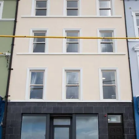 Apartment Unit 3 Modern Self Contained *